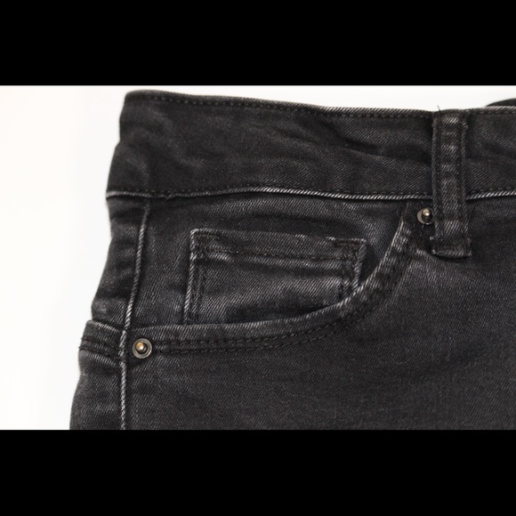 Women’s Small Black Denim Shorts - Picture 2 of 5
